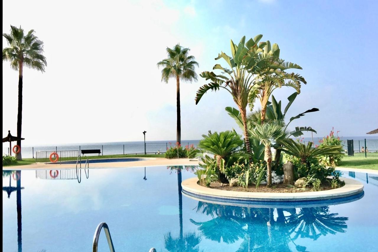 Mi Capricho Beachfront- 9D Apartment With Sea Views - Costa Del Sol Ла Кала де Михас Екстериор снимка